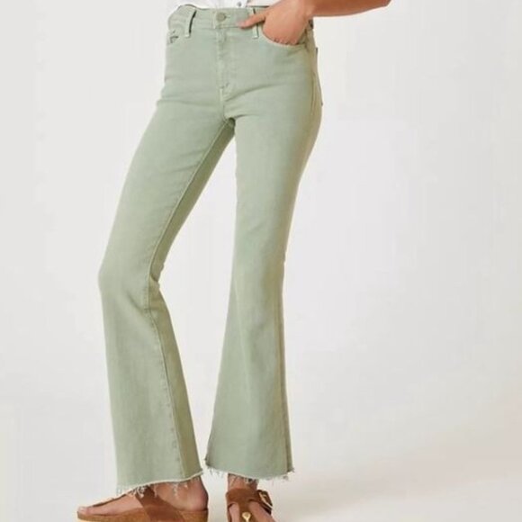Mother Jeans "the Weekender Fray" in Pale Green - Picture 2 of 9